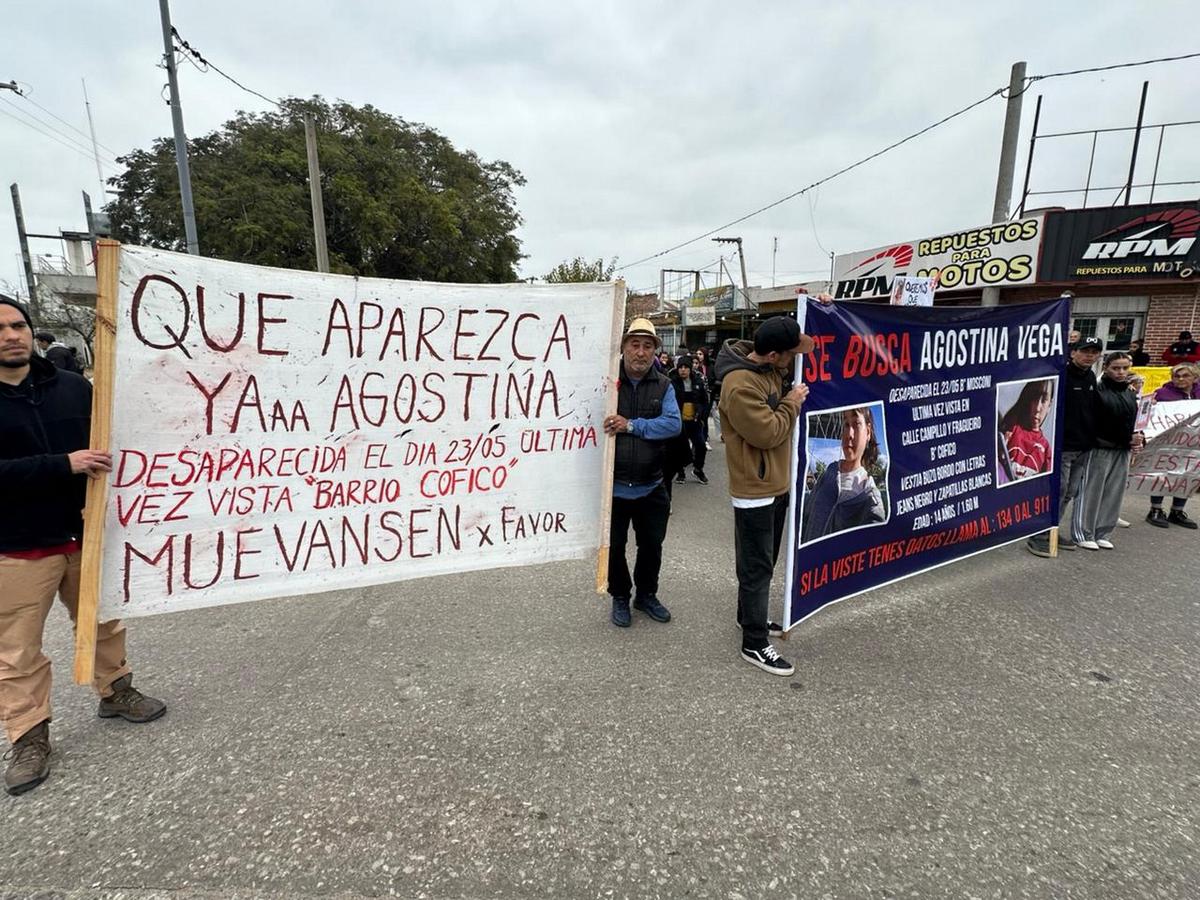Nueva marcha por la aparición de Agostina Vega. (Juan Esteves/Cadena 3)