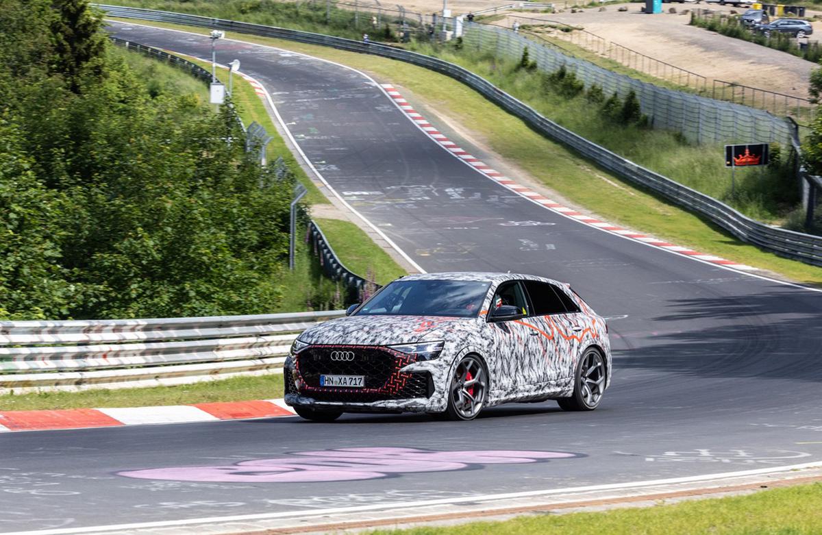 FOTO: Mas de un récord de vuelta al año para Pirelli en Nürburgring Nordschleife