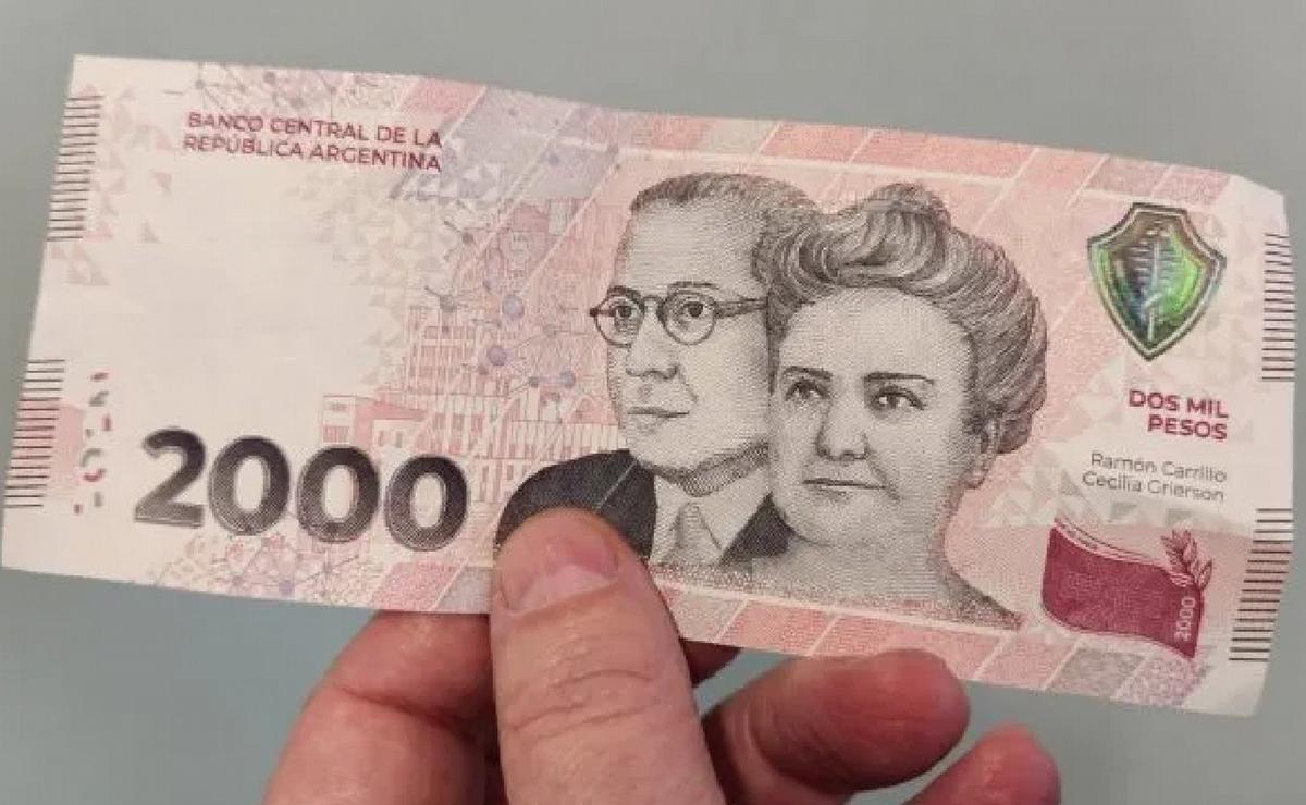 FOTO: Suspendieron la emisión de billetes de $2.000. (Foto: Ámbito)