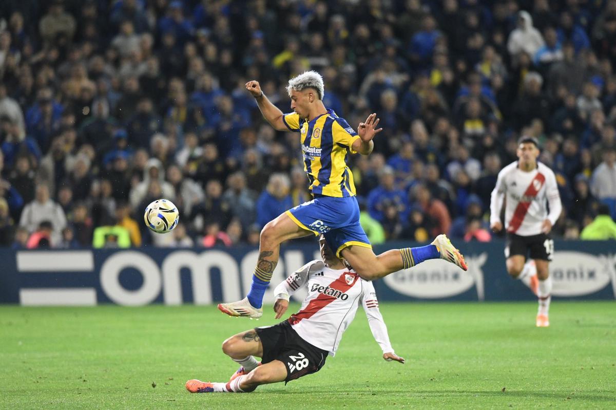 Alejo Veliz será protagonista del partido esta noche en el Gigante de Arroyito.