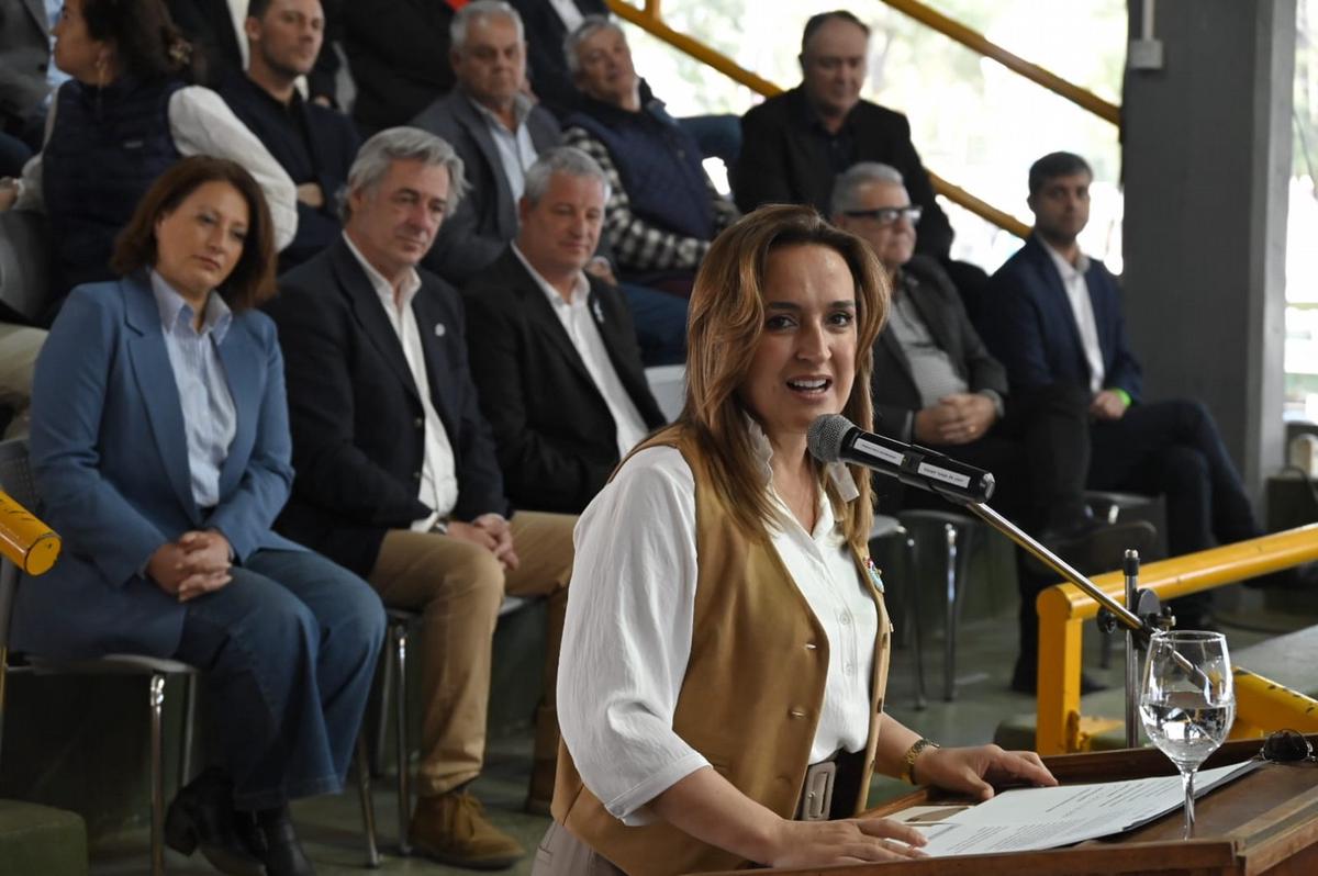 FOTO: Políticas de Estado. La vicegobernadora en el acto inaugural. 