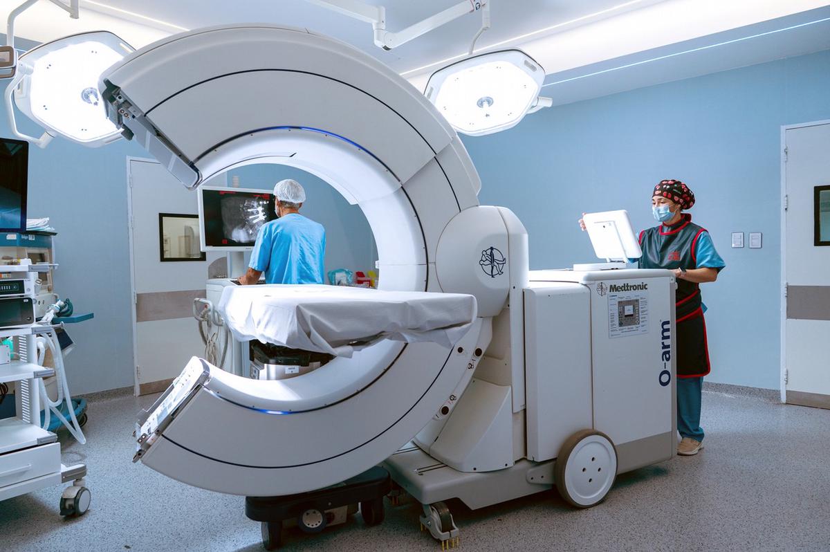 O-ARM, tecnología que aporta mayor precisión en cirugías de alta complejidad