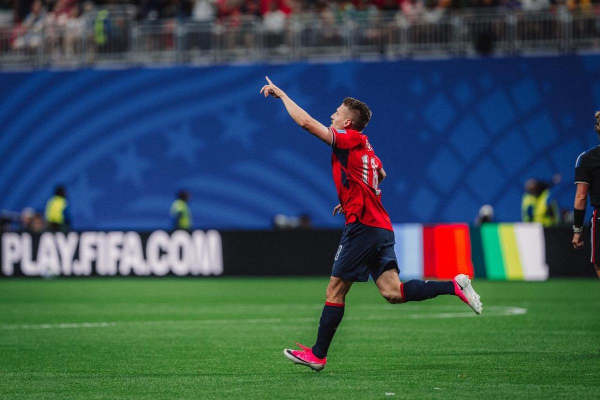 AUDIO: 1 Gol de República Checa (Michal Sadílek)