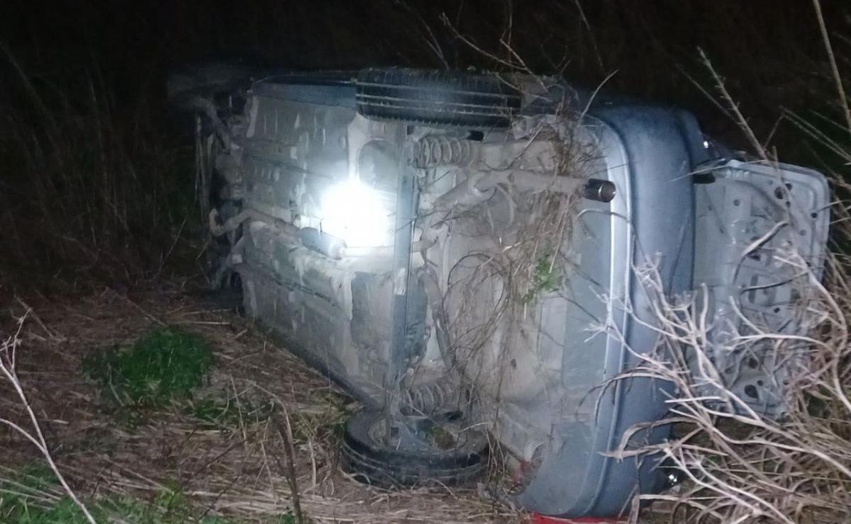 El conductor vive en la localidad de Acebal.