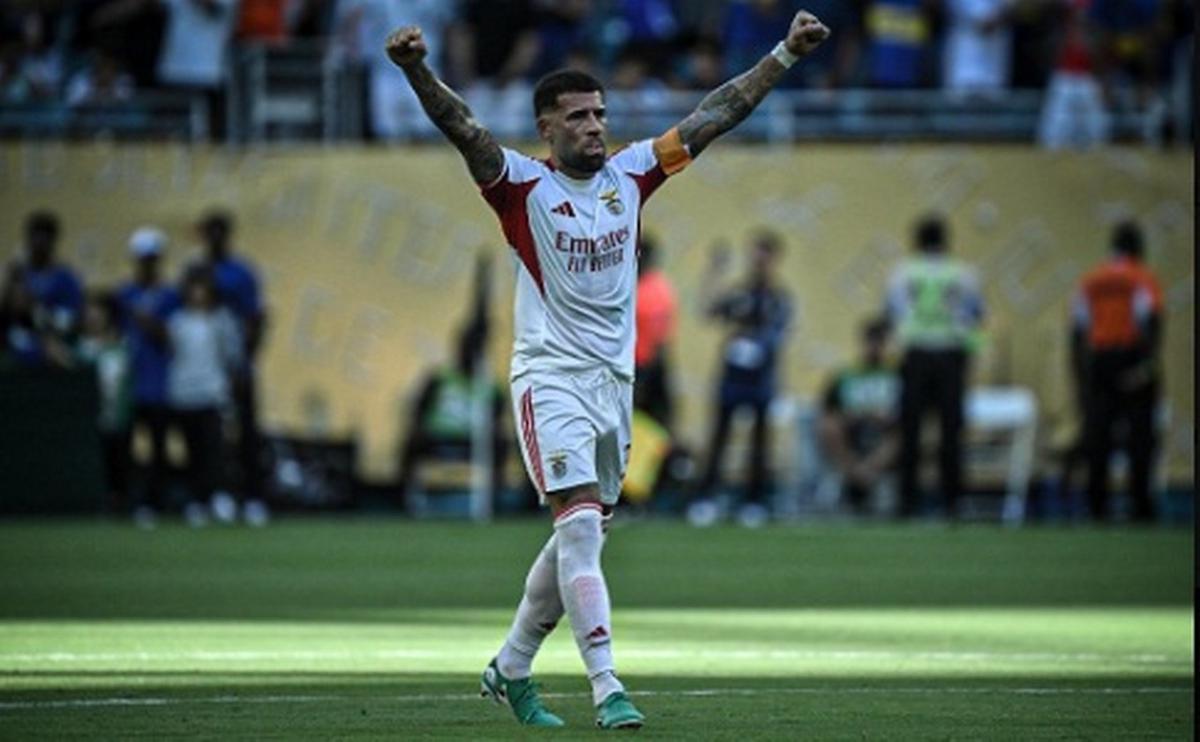 FOTO: Nicolás Otamendi empató el partido para el equipo portugués (Foto: Fotobaires - X)