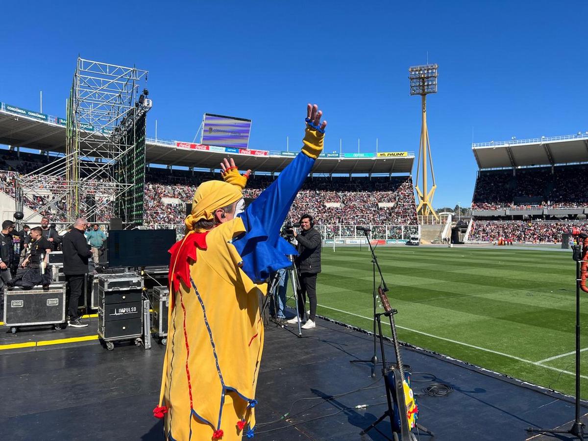 Color y alegría en el Kempes por el Día del Niño de Cadena 3