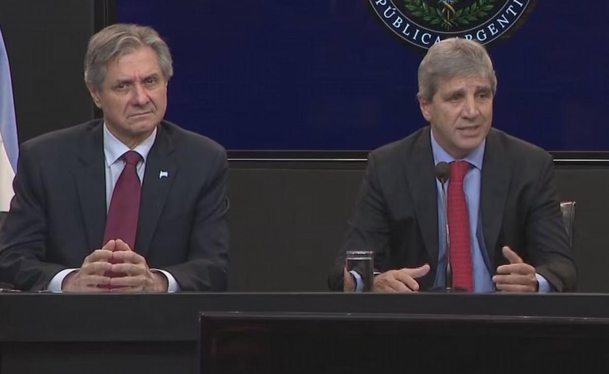 José Luis Daza, viceministro de Economía, con Luis Caputo. (Captura video)