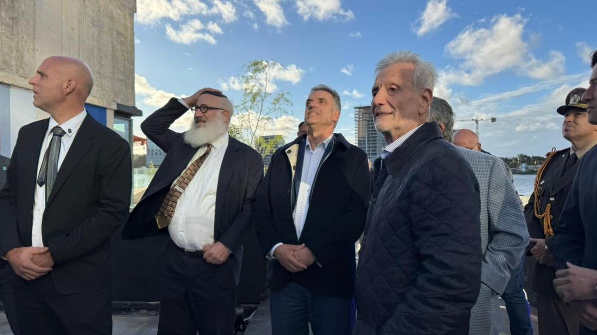 Casa FOA en Carrasco Boating marca una nueva era para el diseño uruguayo