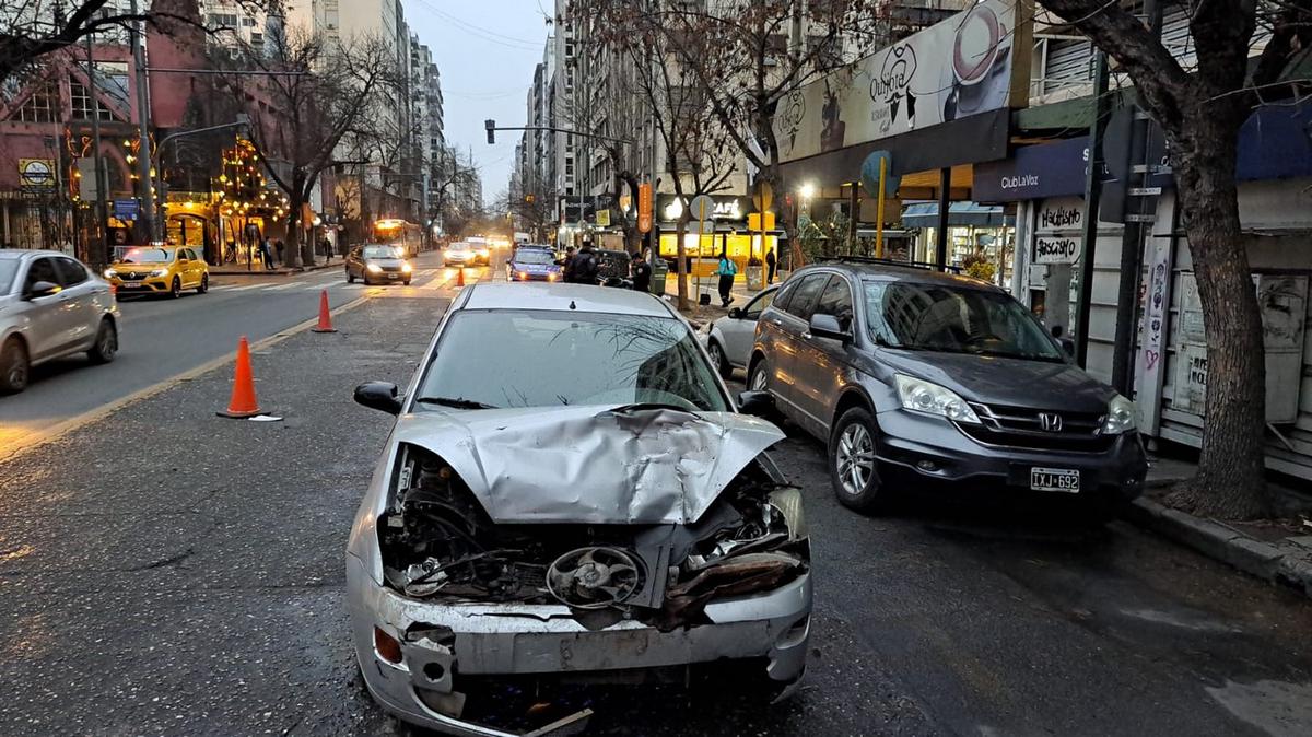Así quedaron los autos tras el choque. (Foto: Fernando Barrionuevo/Cadena 3)