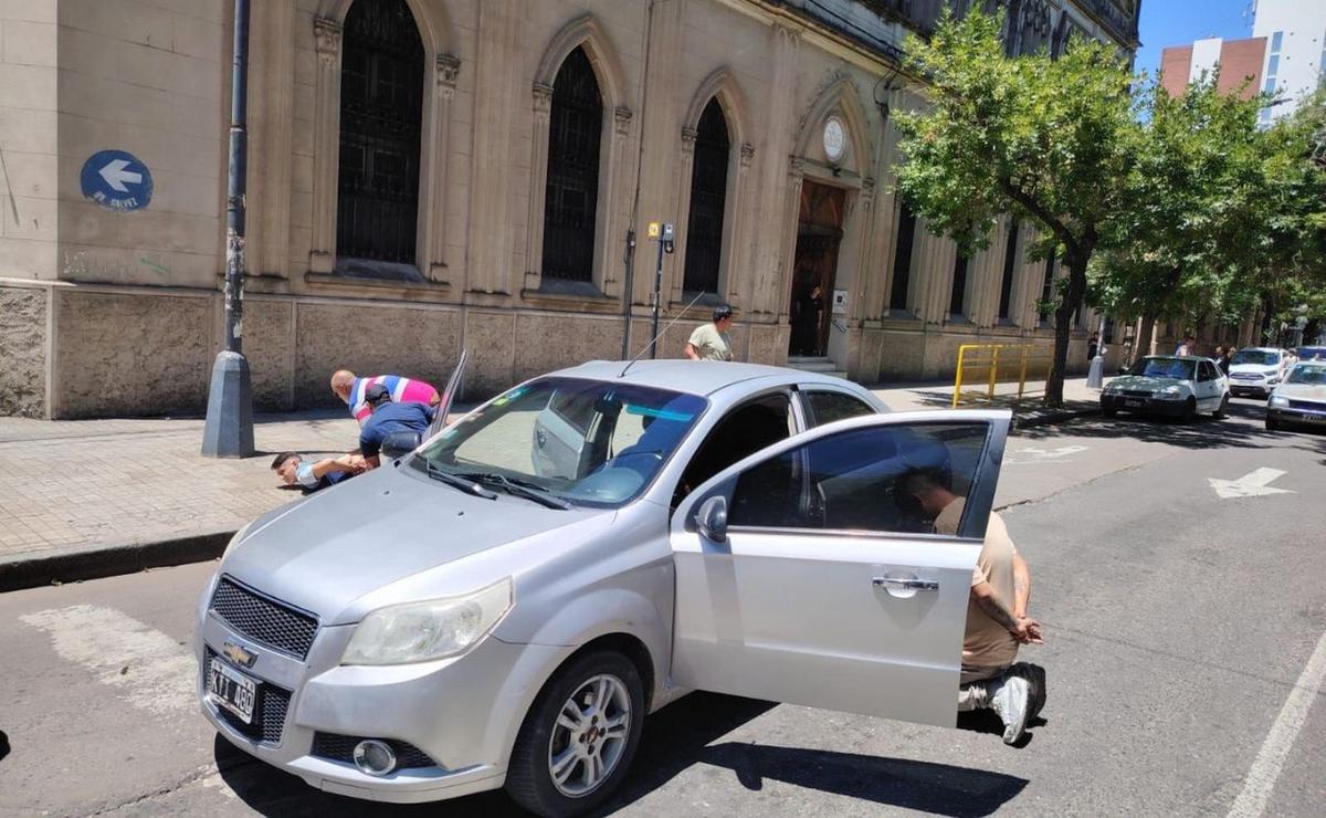 Los sospechosos fueron arrestados en el centro de la capital provincial.