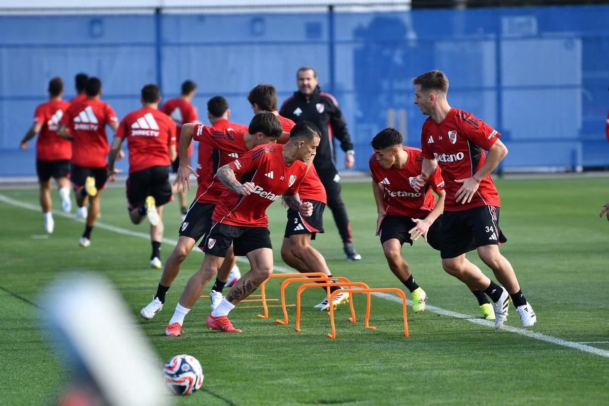 River comenzó su entrenamiento en Seattle de cara al Mundial de Clubes en Japón - Noticias - Cadena Heat