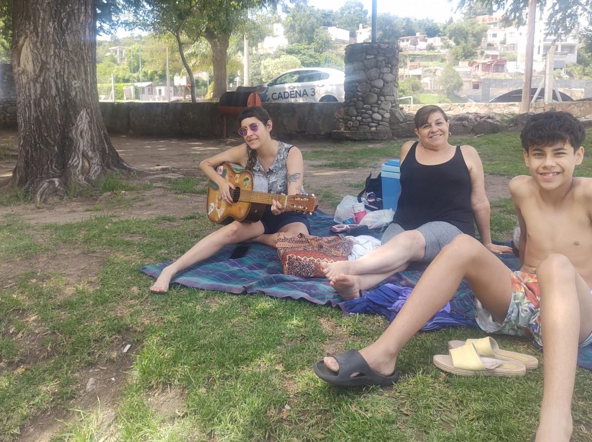 FOTO: Río Ceballos: un verano vibrante en las Sierras Chicas de Córdoba