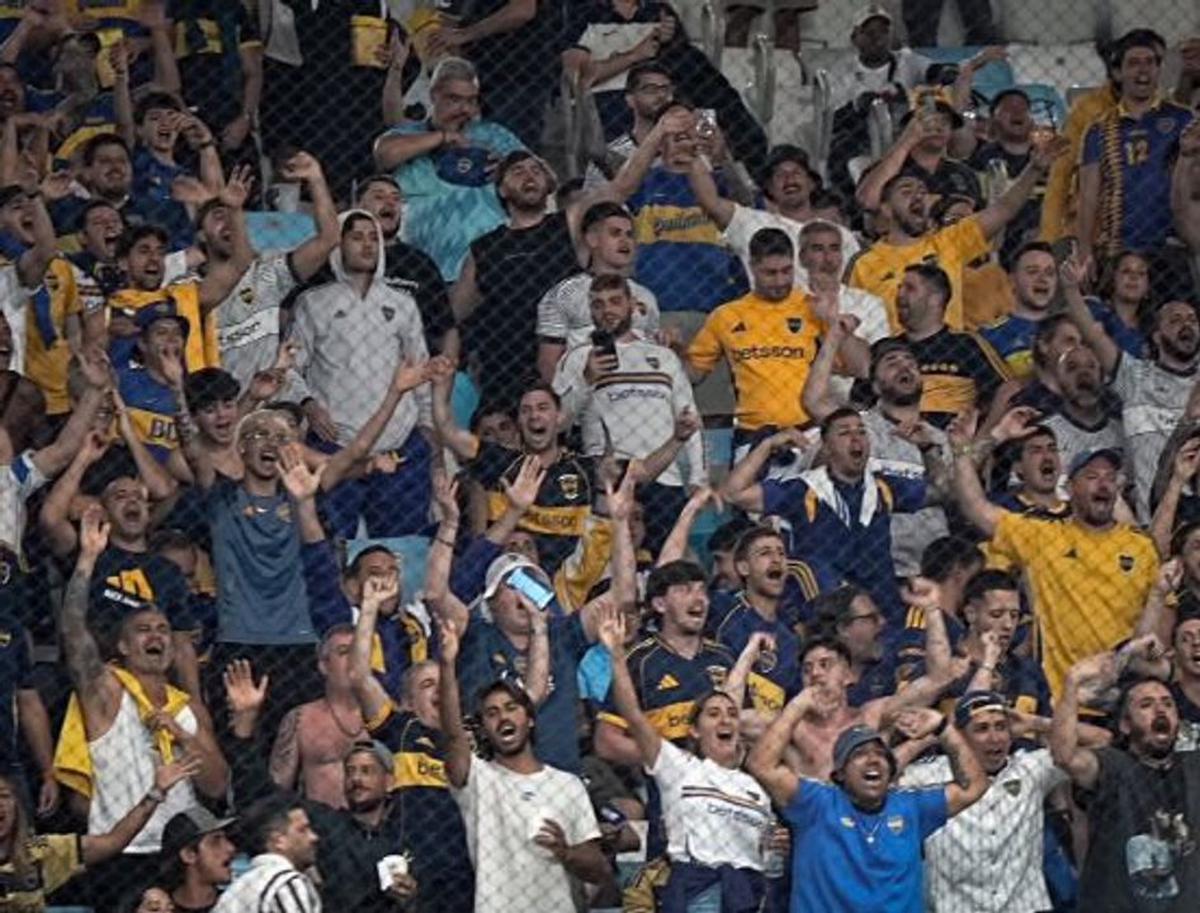 Hinchas de Boca que acompañaron al club a la semifinal, en el Maracaná.