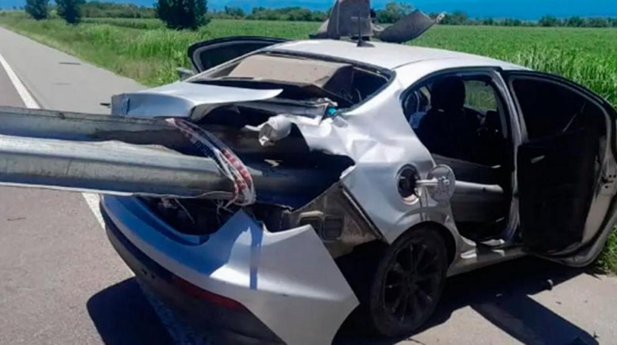 Impactante siniestro en la ruta 38 sin heridos: un auto atravesó el guardarrail