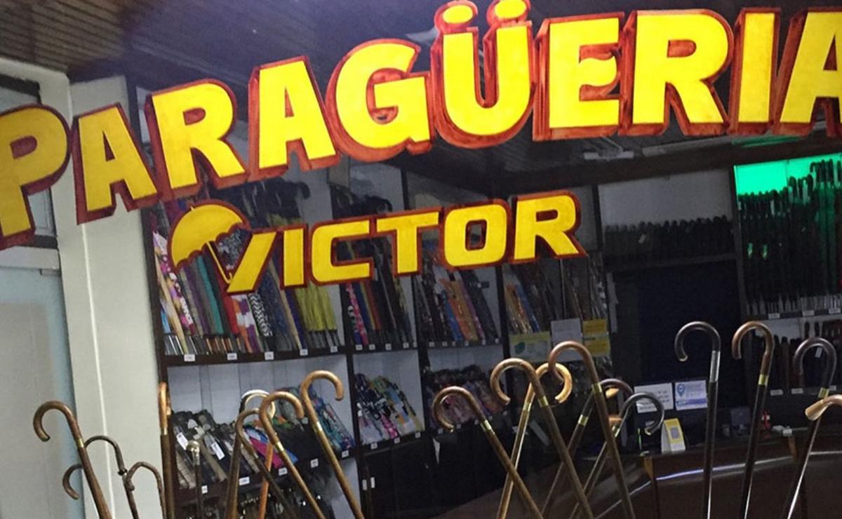 Paragüería Víctor, un negocio que resiste al tiempo.