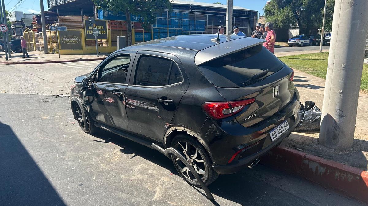 FOTO: Impactante persecución: comenzó en Carlos Paz y terminó con un choque en Córdoba