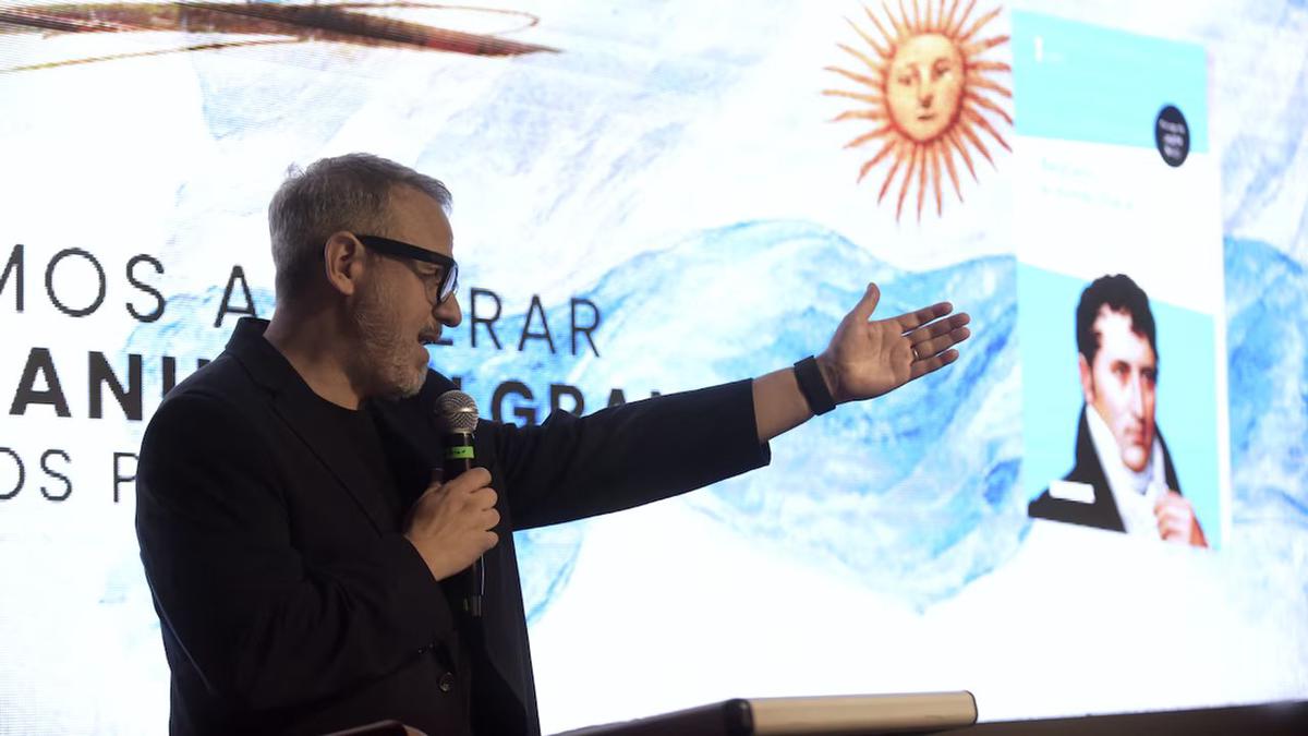 Diego Valenzuela destaca a Manuel Belgrano como pionero del pensamiento económico