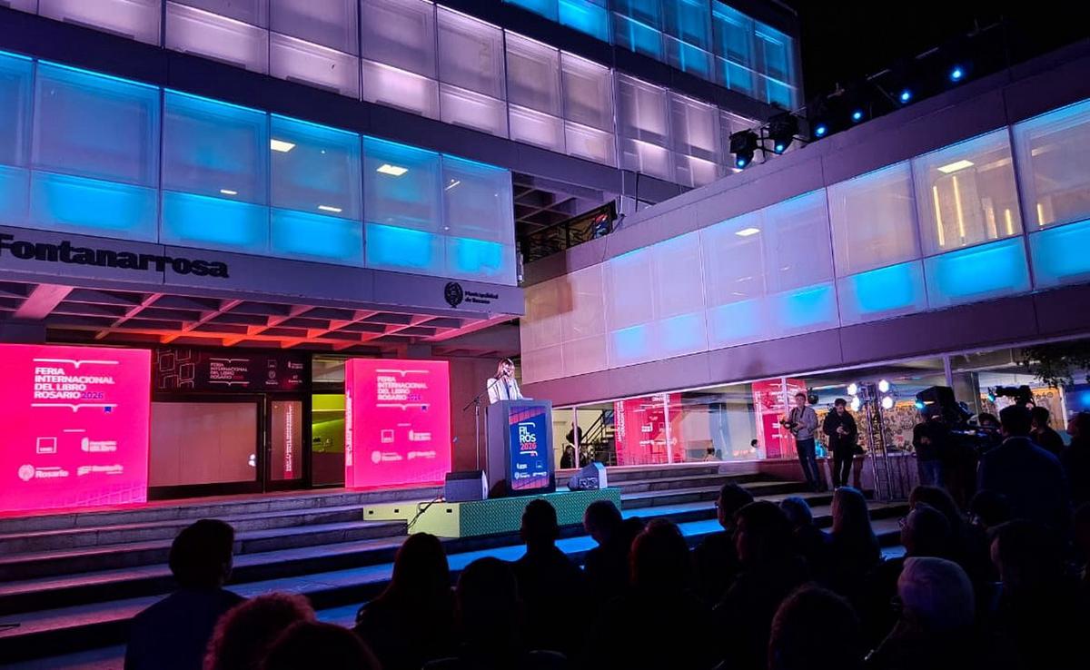 Jornada inaugural de la Feria del Libro de Rosario edición 2026.-