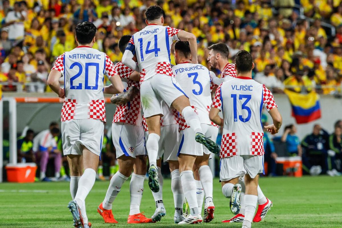 Errores defensivos condenan a Colombia a derrota 2-1 ante Croacia en amistoso