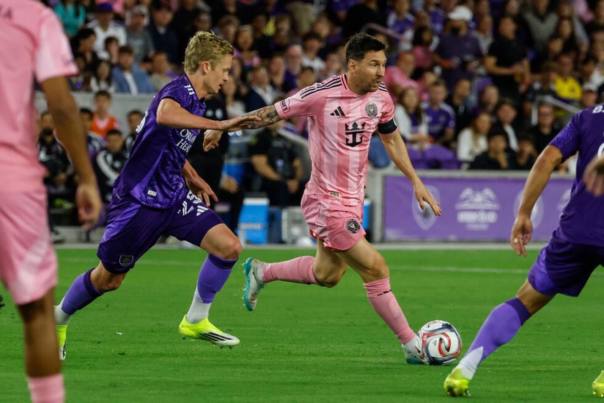 Lionel Messi y Telasco Segovia impulsan victoria 4-2 del Inter Miami ante Orlando City