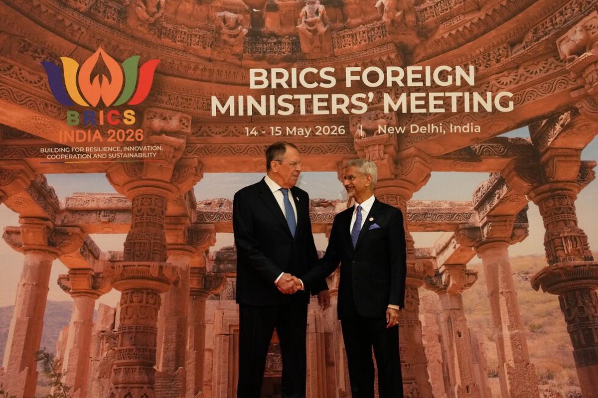 Cancilleres de BRICS se reúnen en India mientras guerra con Irán y petróleo ponen a prueba unidad