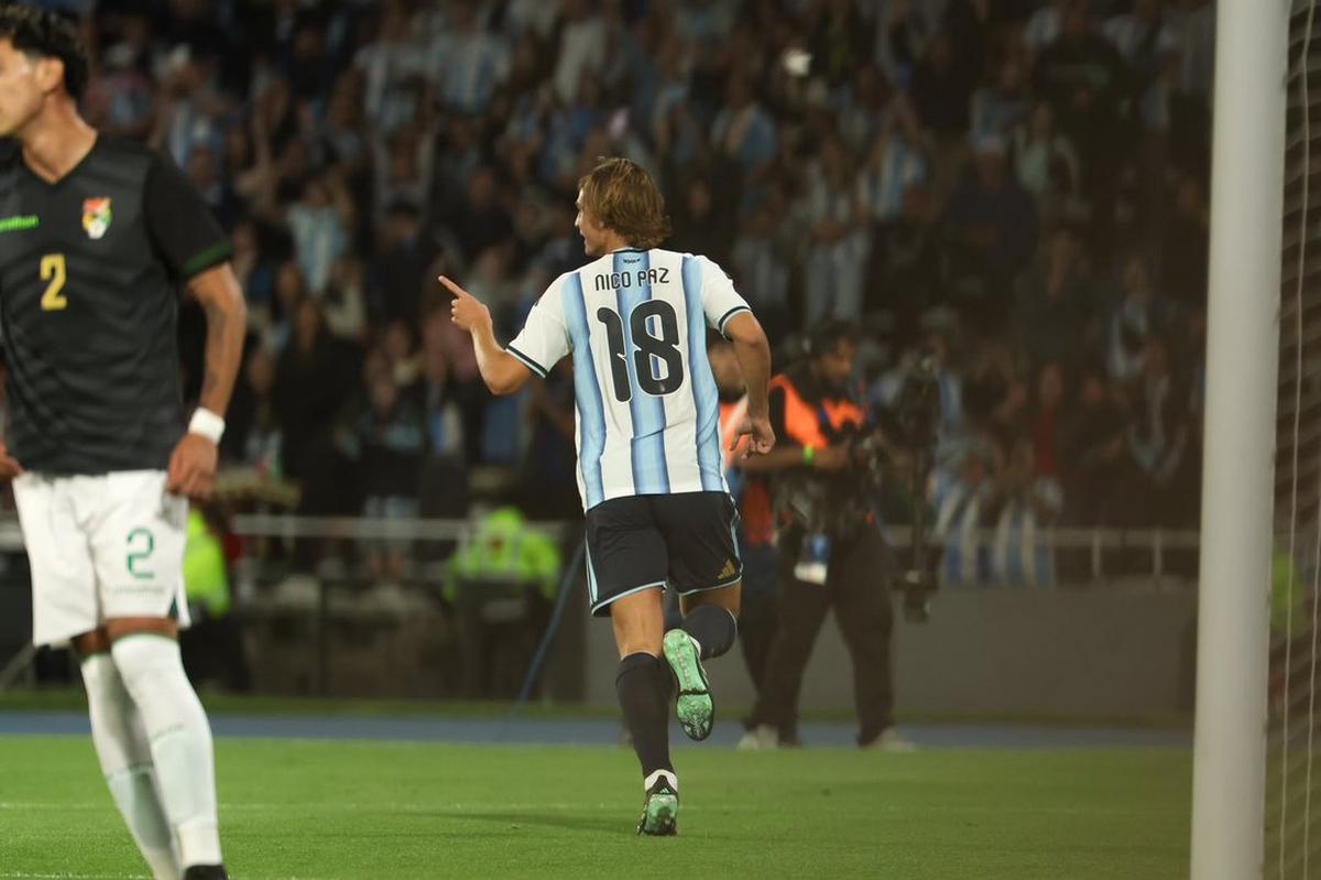 Nico Paz brilló en el amistoso ante Bolivia.