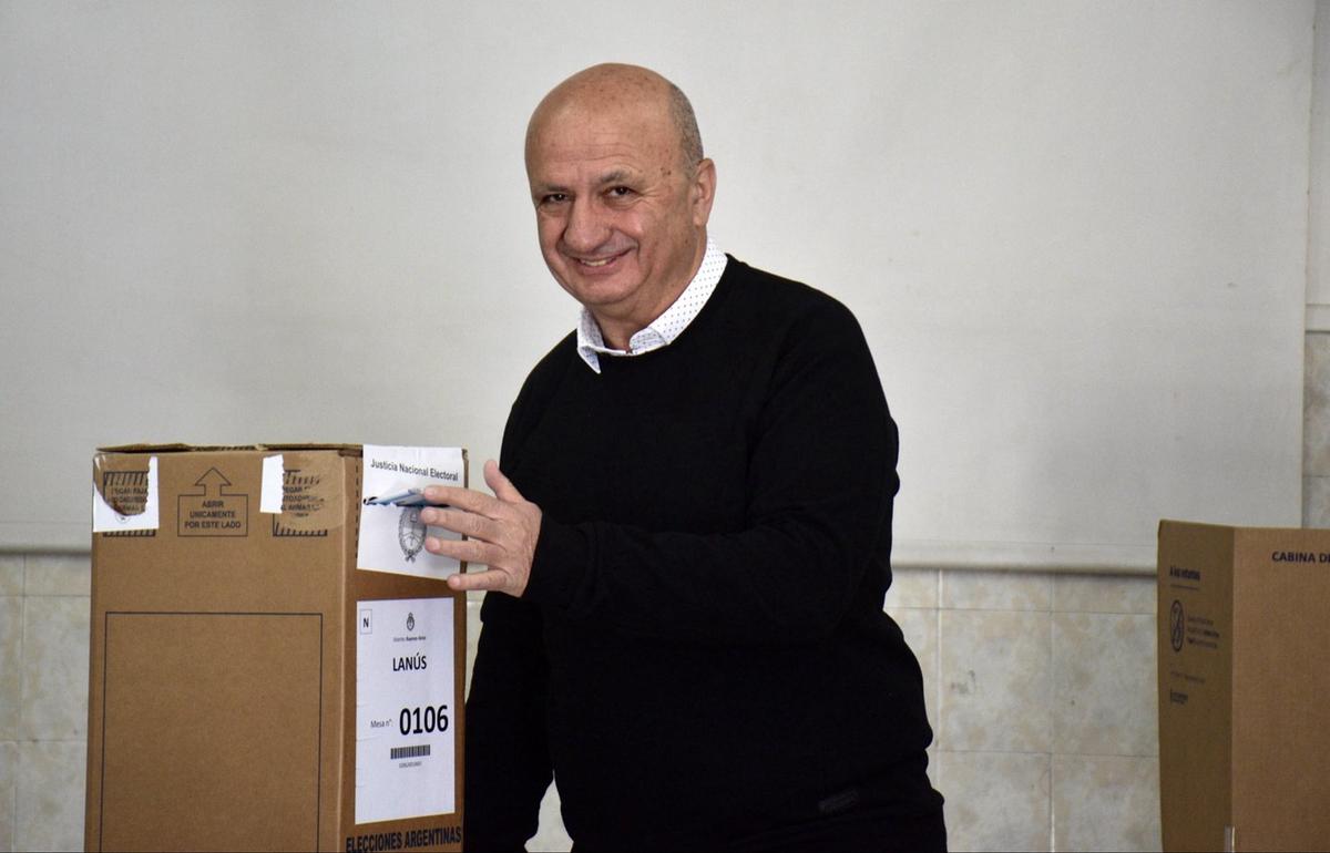 Nicolás Russo, presidente de Lanús (Foto: X)