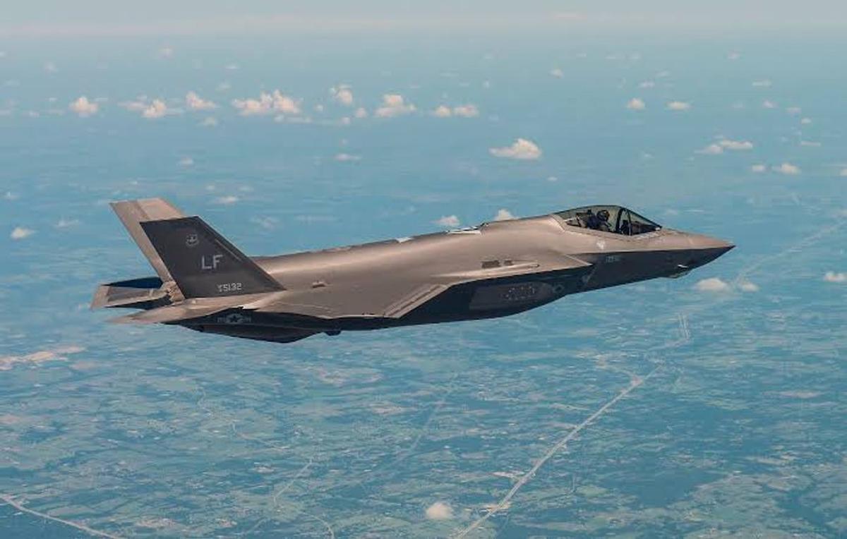 Un F-35 se estrelló cerca de San Diego.