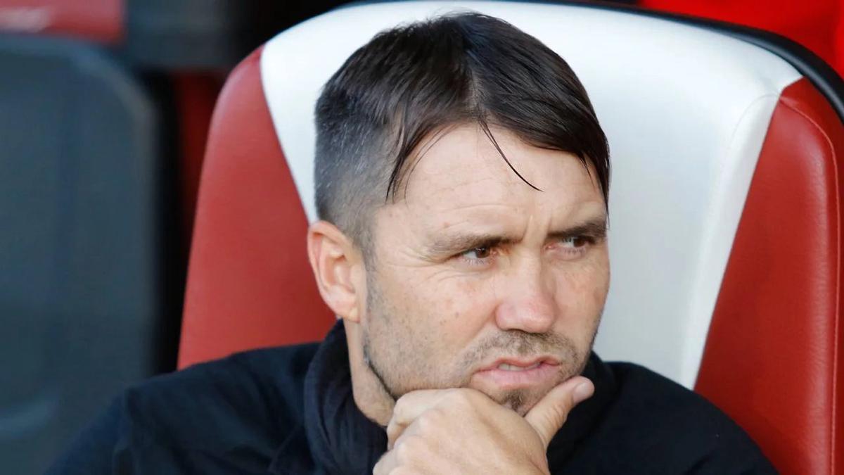 Coudet se desvinculó del Alavés y será nuevo DT de River.