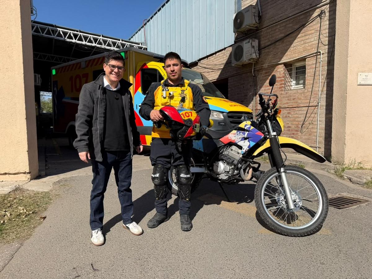 El paramédico que muestra cómo es salir a salvar vidas en Córdoba.