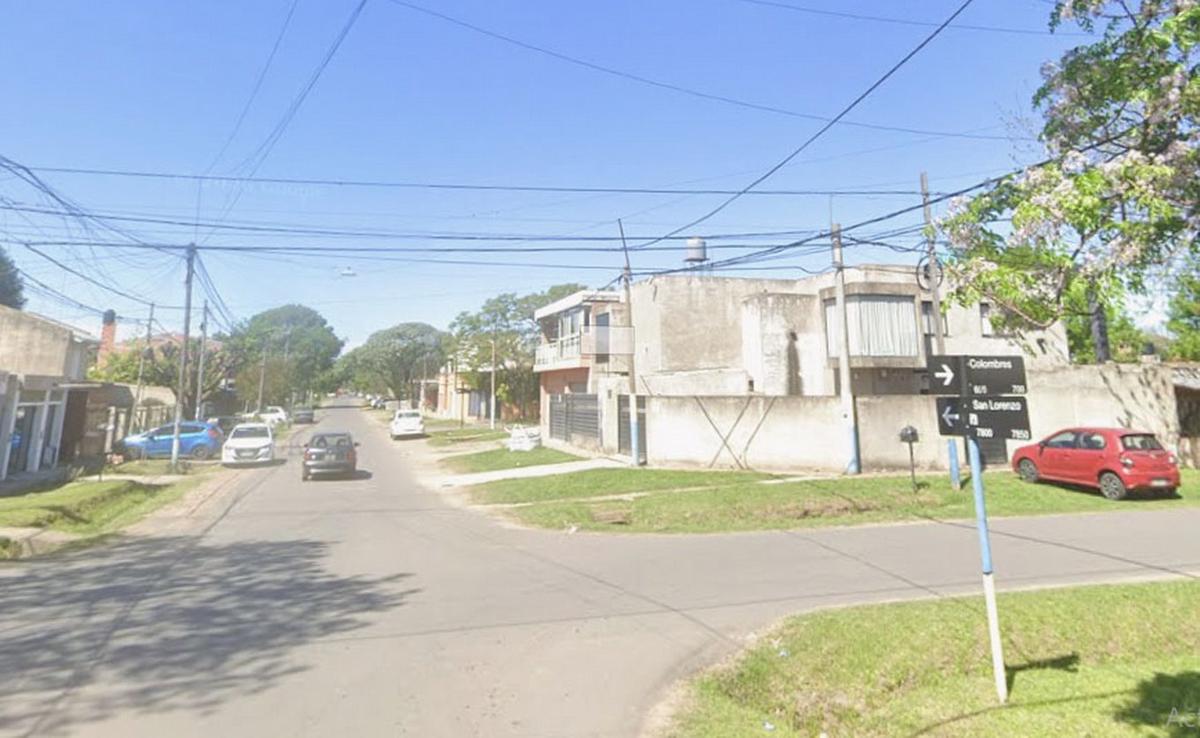 Siniestro vial dejó a una motociclista herida en la zona oeste de Rosario.