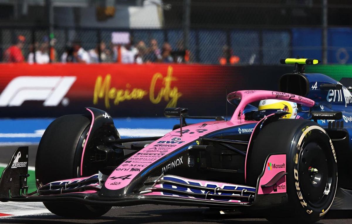 Franco Colapinto va por una buena carrera en el GP de México.