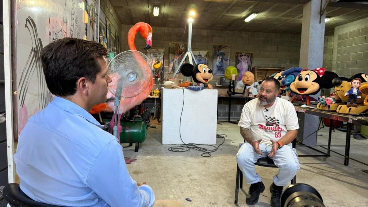 Damián Borrajo en su taller.