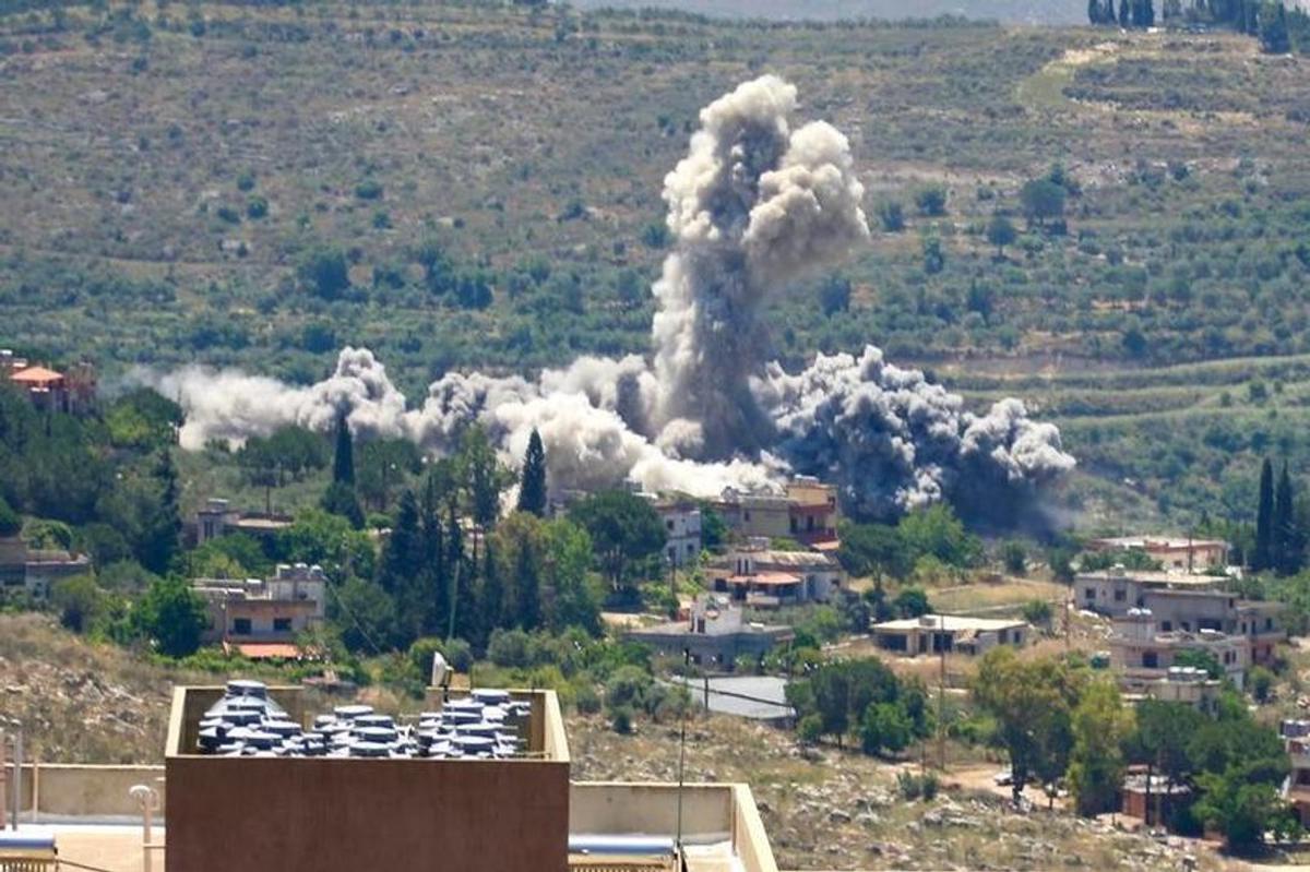 Israel lanza ataques aéreos contra sur de Líbano.