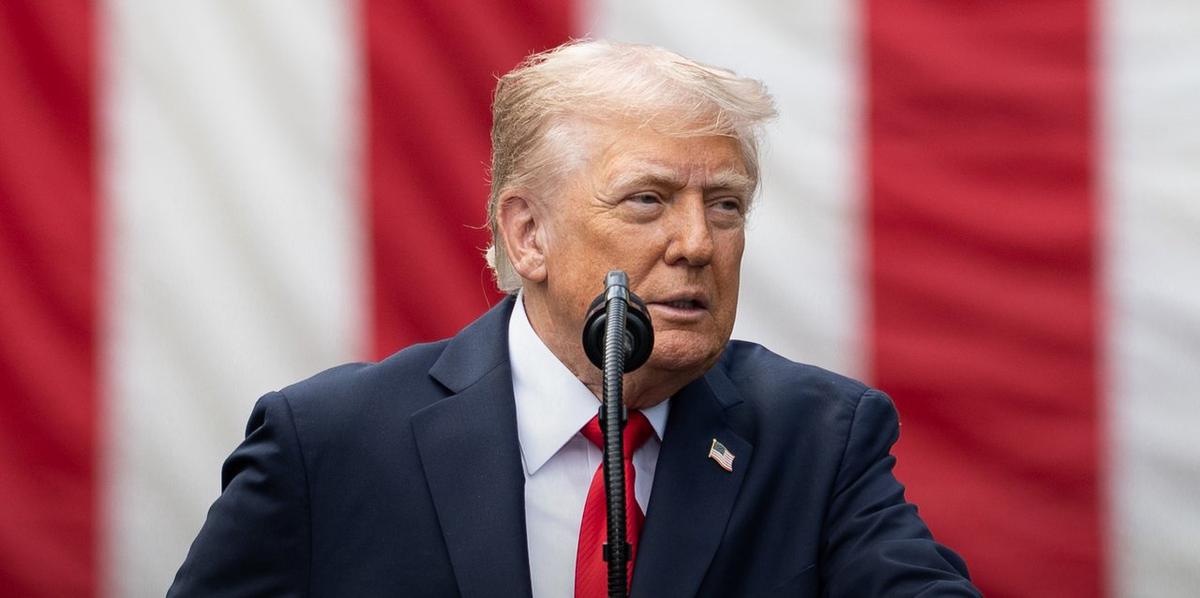 Trump, con la mira en Irán.