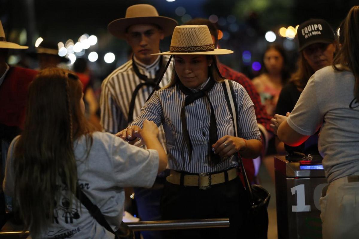 FOTO: El Festival de Jesús María a puro color y coraje.  