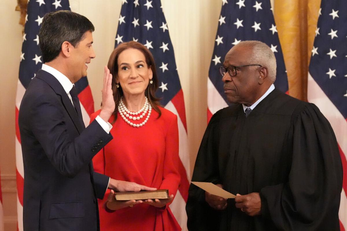 Trump celebra en la Casa Blanca la juramentación de Kevin Warsh como nuevo jefe de la Fed