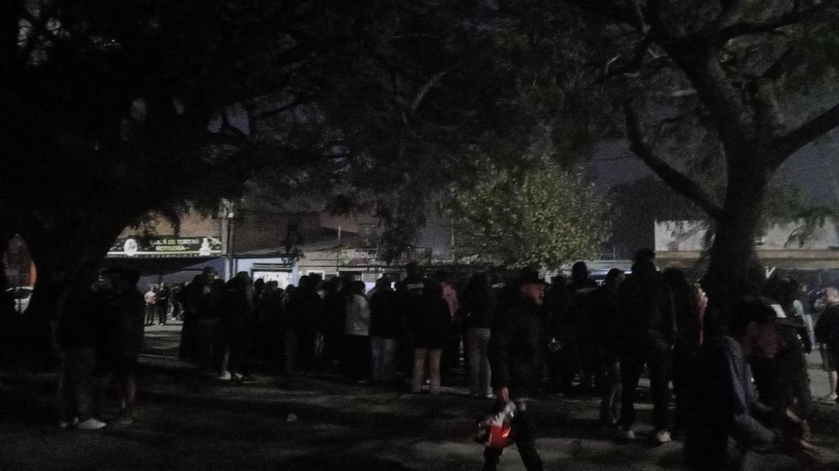 Máxima tensión en barrio Mosconi: refuerzan la seguridad en la casa de Agostina.