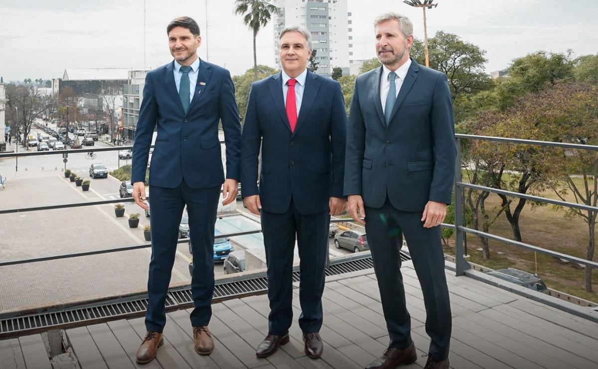 Los gobernadores Rogelio Frigerio, Martín Llaryora y Maximiliano Pullaro.