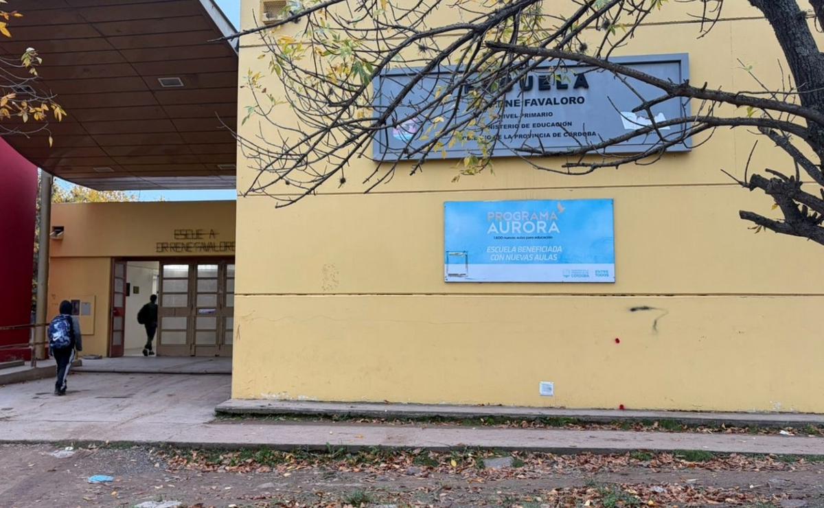 Escuela René Favaloro, de barrio 16 de noviembre.