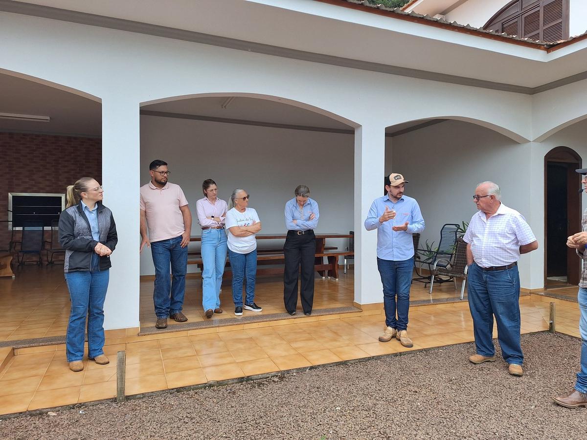 Uno de sus principales miembros socios, Jaime, nos recibió en el campo