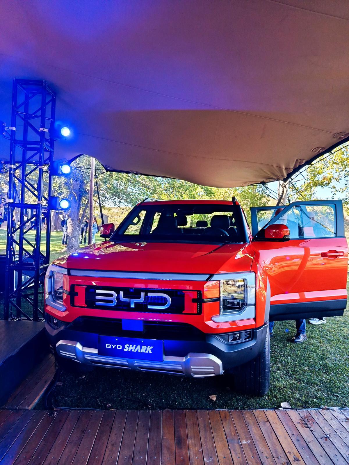 BYD presentó la Shark en Mendoza: la pickup híbrida que revoluciona el mercado.
