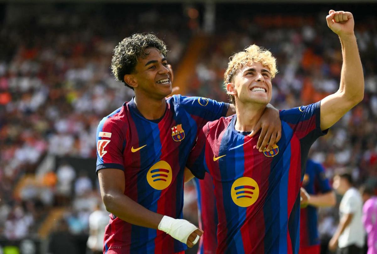 Lamine Yamal se lució con un doblete ante el Valencia.