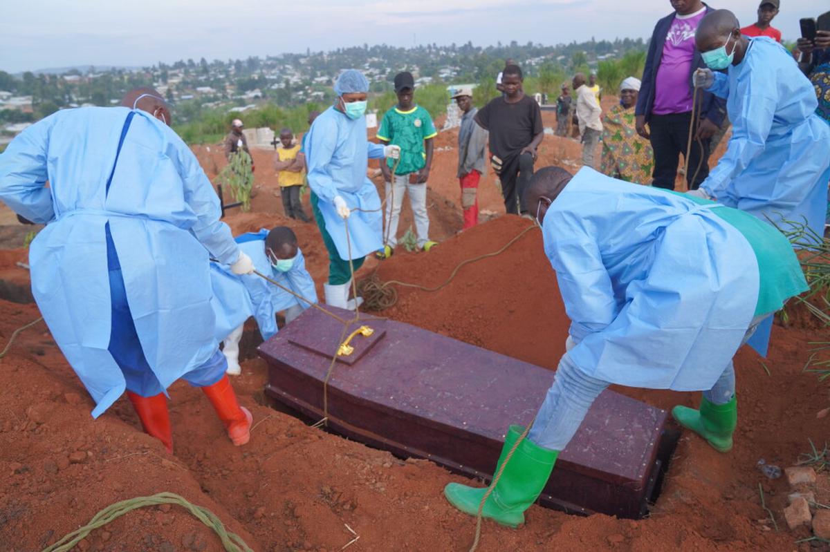 Autoridades en el Congo reportan más de 6.000 casos confirmados de ébola