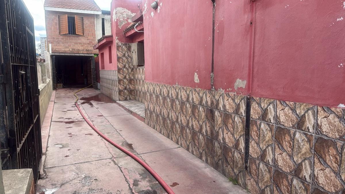 Un incendio afecta una casa deshabitada en Empalme