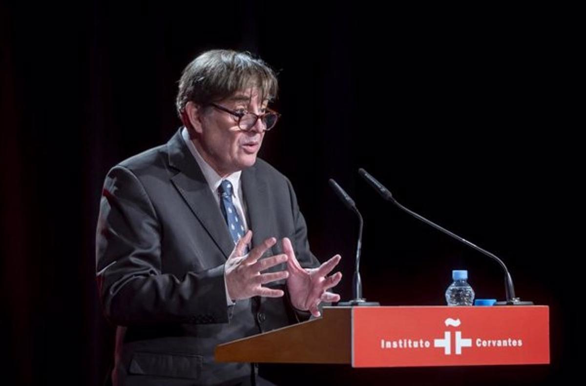 Luis García Montero durante la presentación del Anuario.