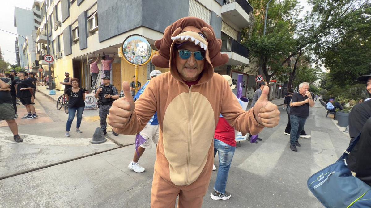 Milei en Córdoba: postales del tramo final de la campaña