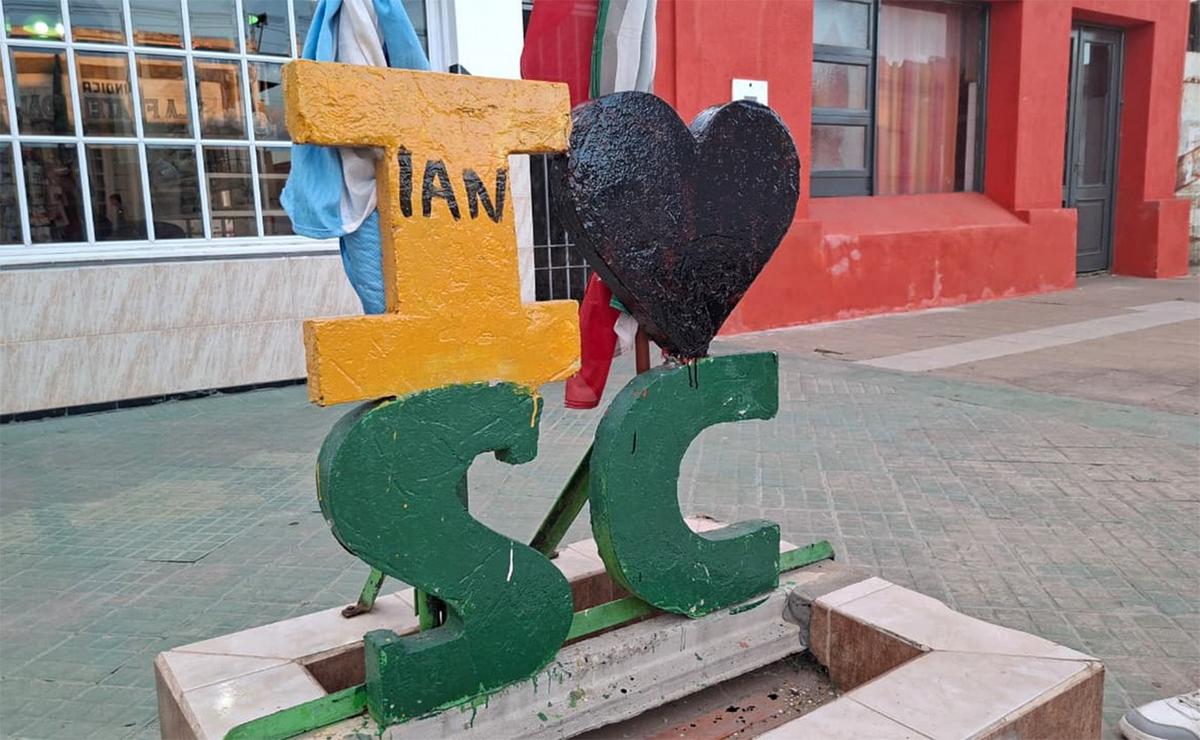 Dolor en San Cristóbal por el ataque en una escuela que dejó un nene muerto y heridos