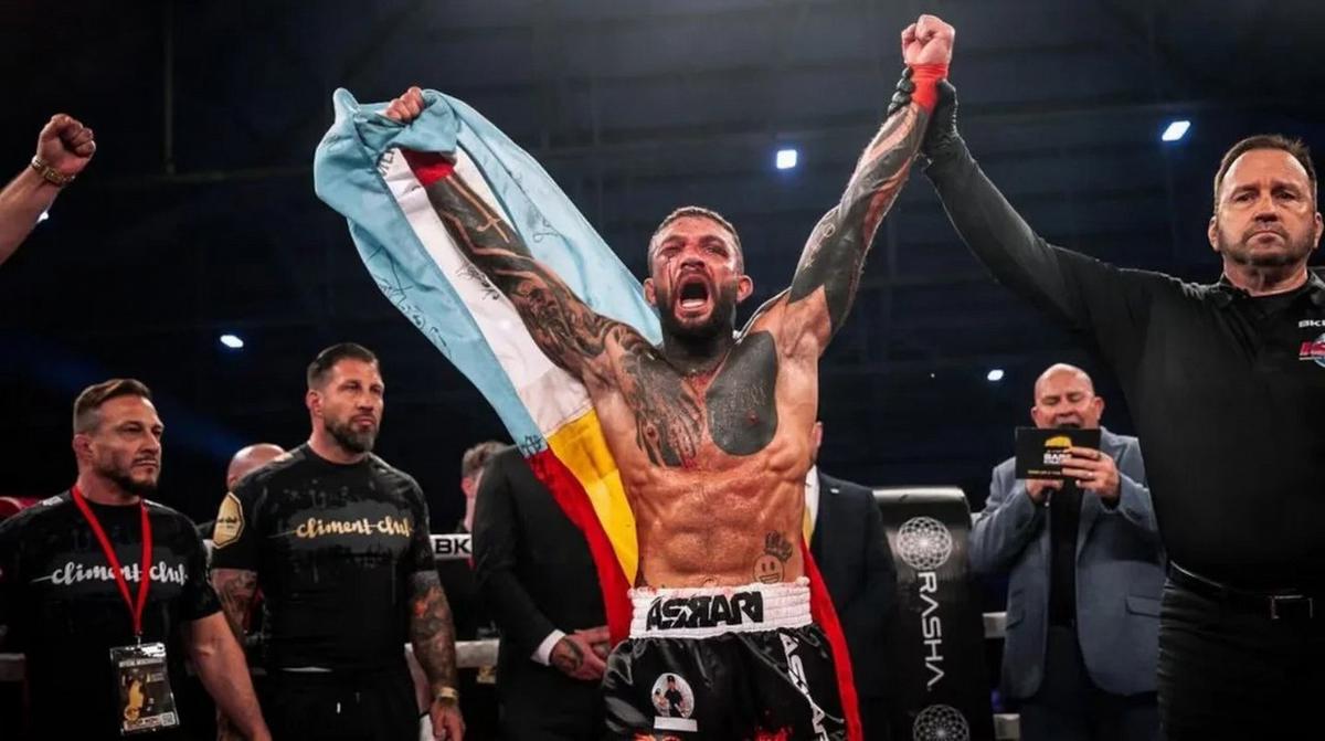 FOTO: Franco Tenaglia, campeón mundial argentino en boxeo a 