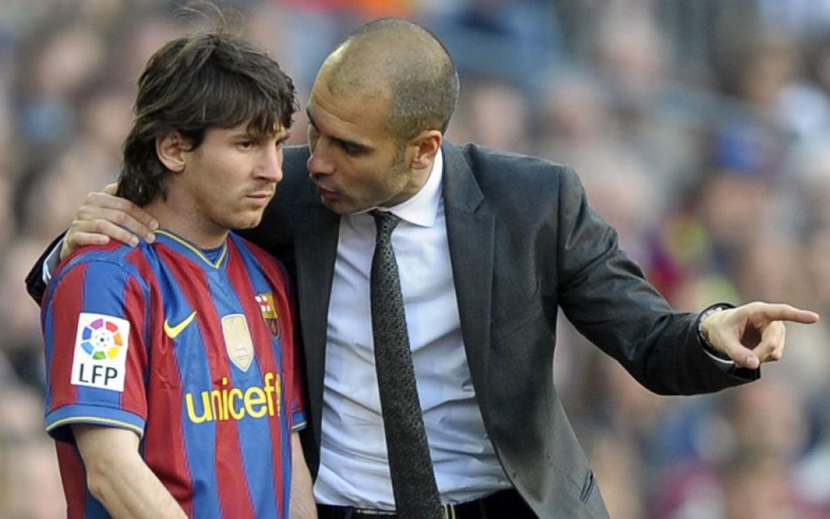 Guardiola junto a Messi en Barcelona.